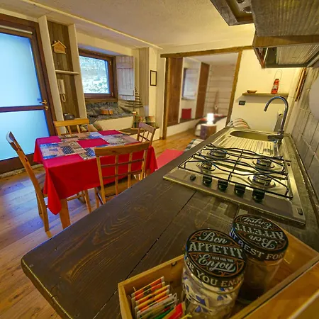 La Casa Di Tommy Apartment *